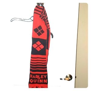 Harley Quinn scarf